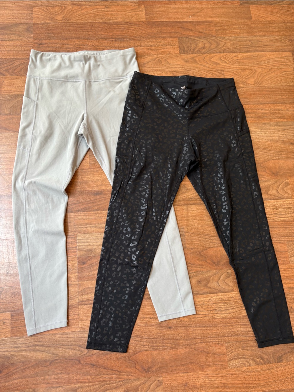Black Leopard Shine & Light Gray Leggings Set XL
